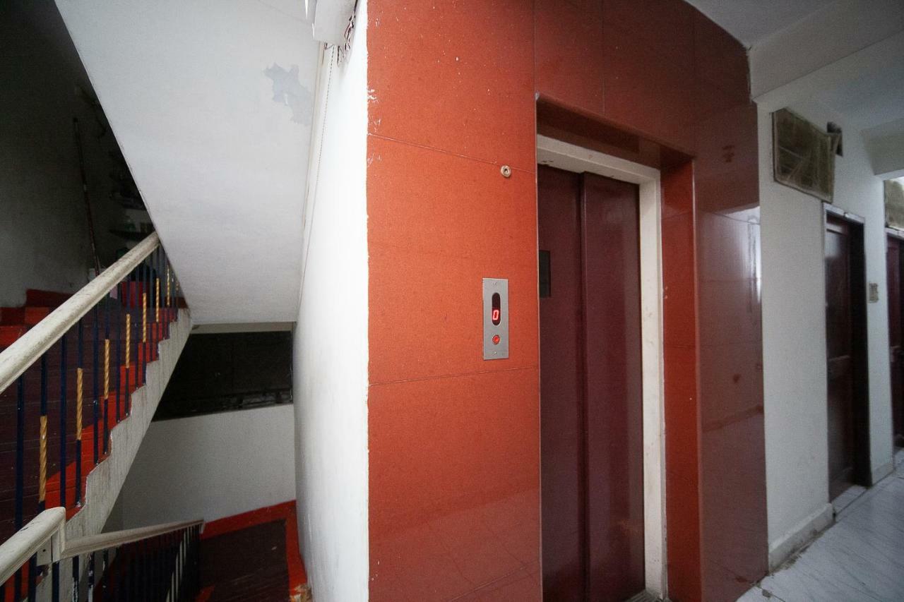 Spot On 38565 Hotel Surya Thiruvengadam St Chennai Exterior photo